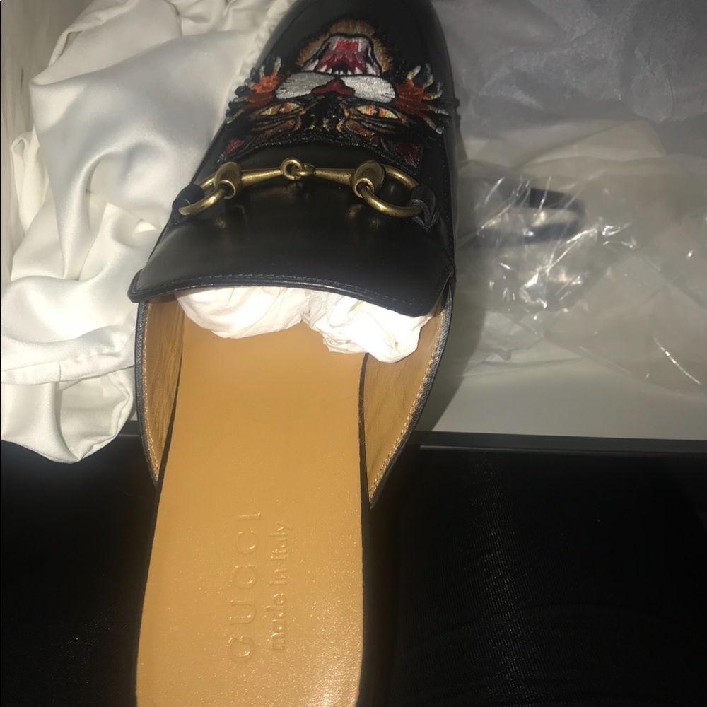 Gucci slip on shoes!!